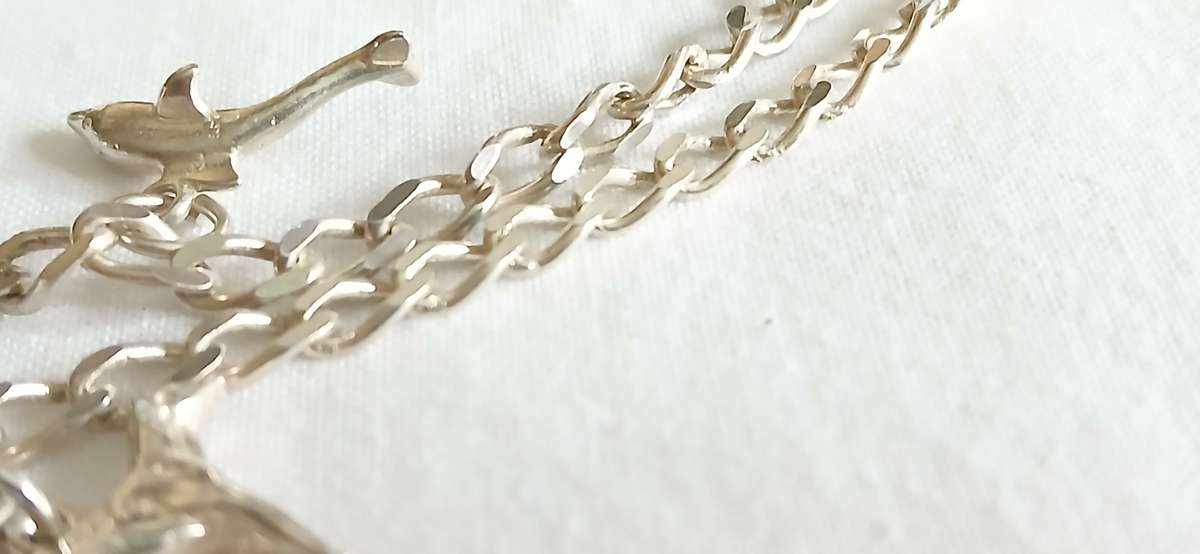 Vintage sterling silver charm bracelet