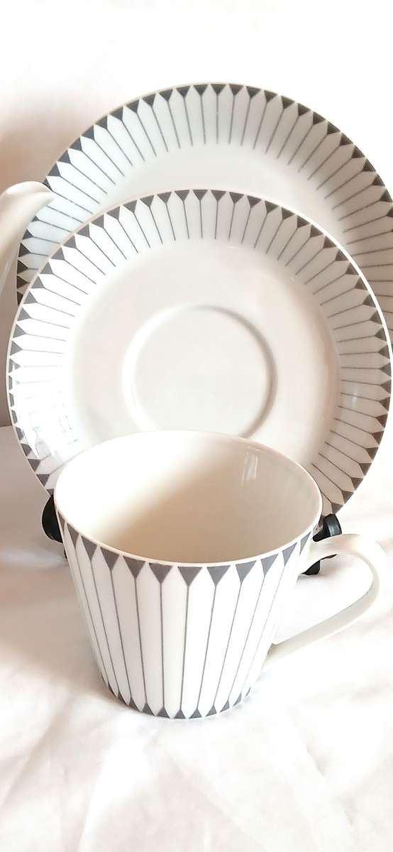 Vintage Shonwald German tea set