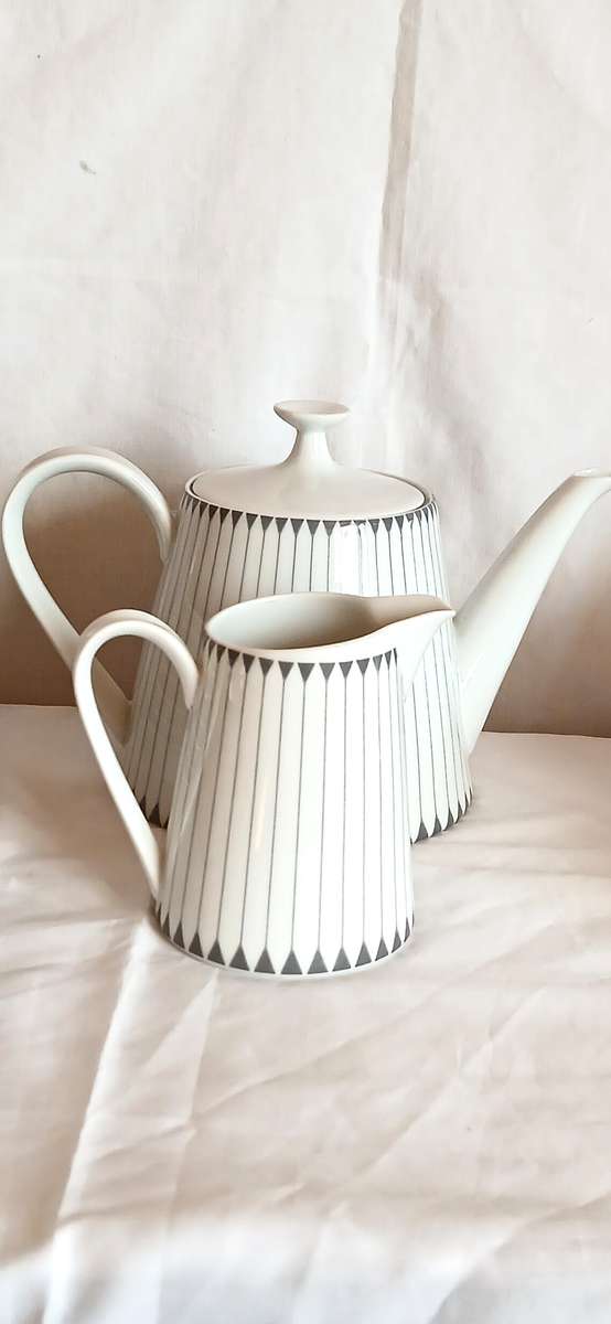 Vintage Shonwald German tea set