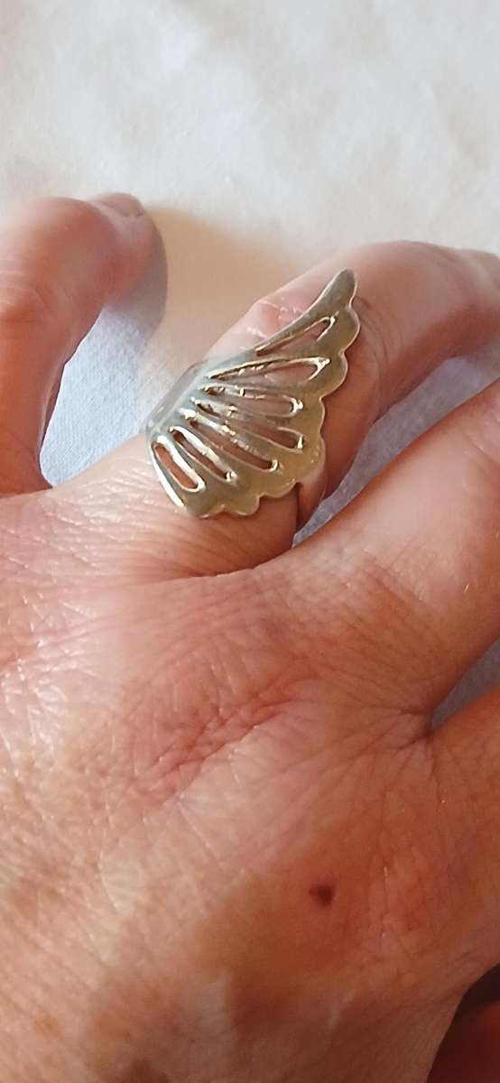 Sterling silver 'Angel wing' ring
