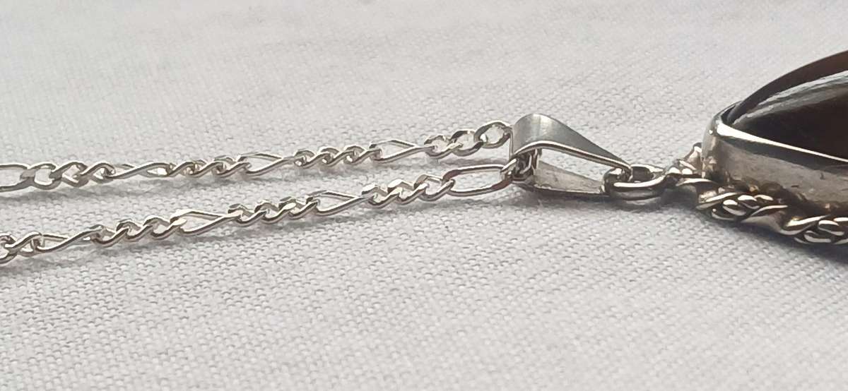 Vintage sterling silver pendant with Tiger eye stone