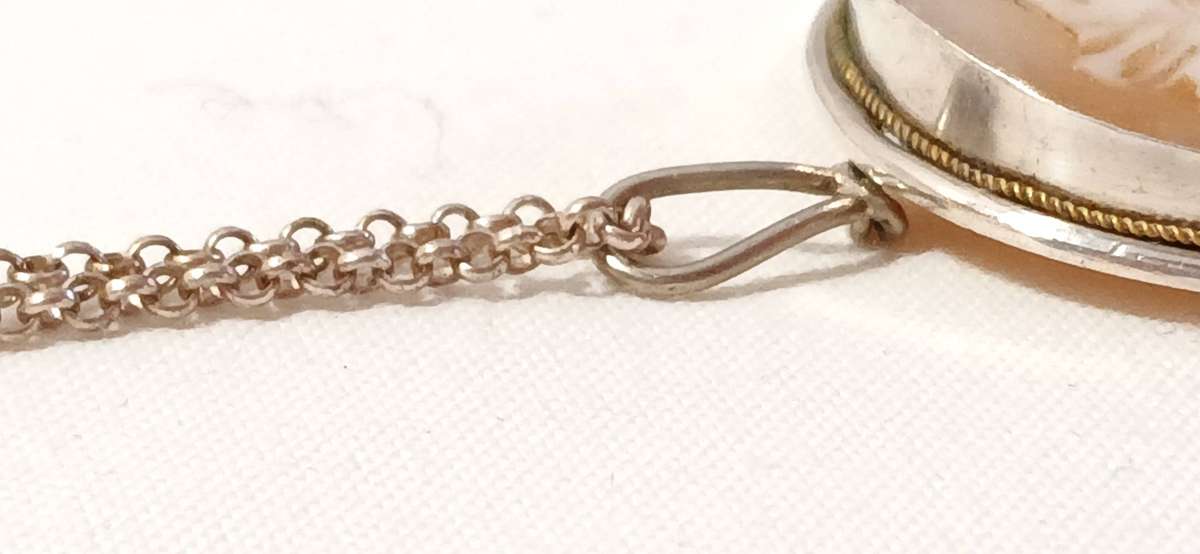 Vintage Cameo pendant on chain