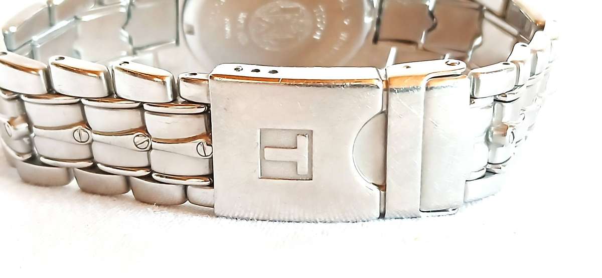 Tissot PR 200 men's quartz watch