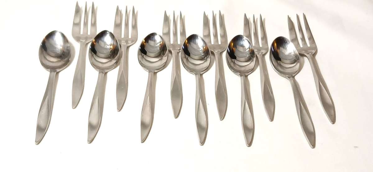 Vintage Eetrite stainless steel 'Montego' set