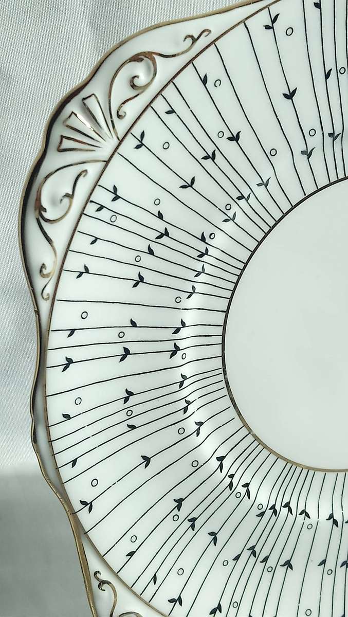 Vintage Royal Grafton 'Pampas Grass' cookie plate