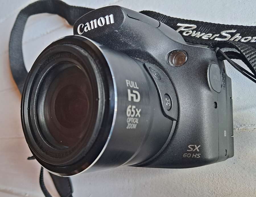 Canon PowerShot SX 60 HS camera
