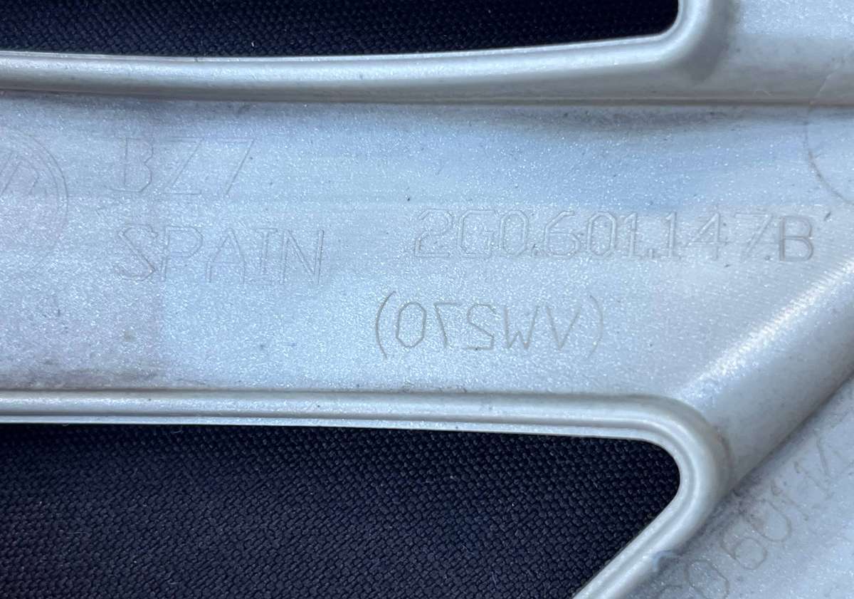 VW Hubcap