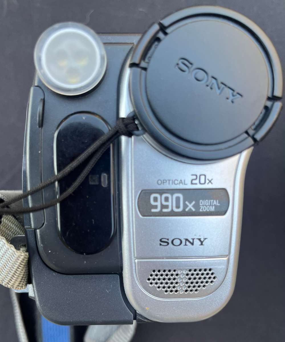 SONY video Hi8 Camcorder. Not tested, no charger, in good condition.