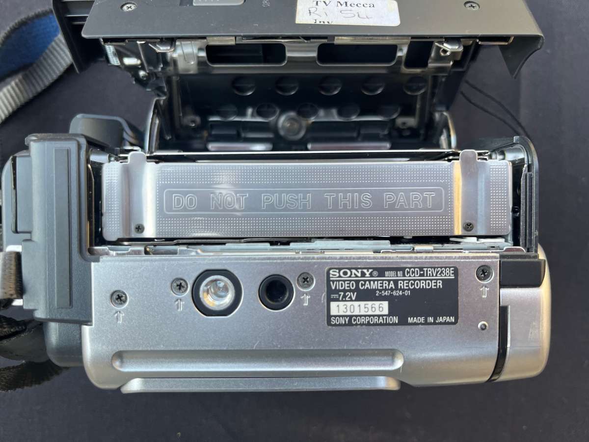 SONY video Hi8 Camcorder. Not tested, no charger, in good condition.