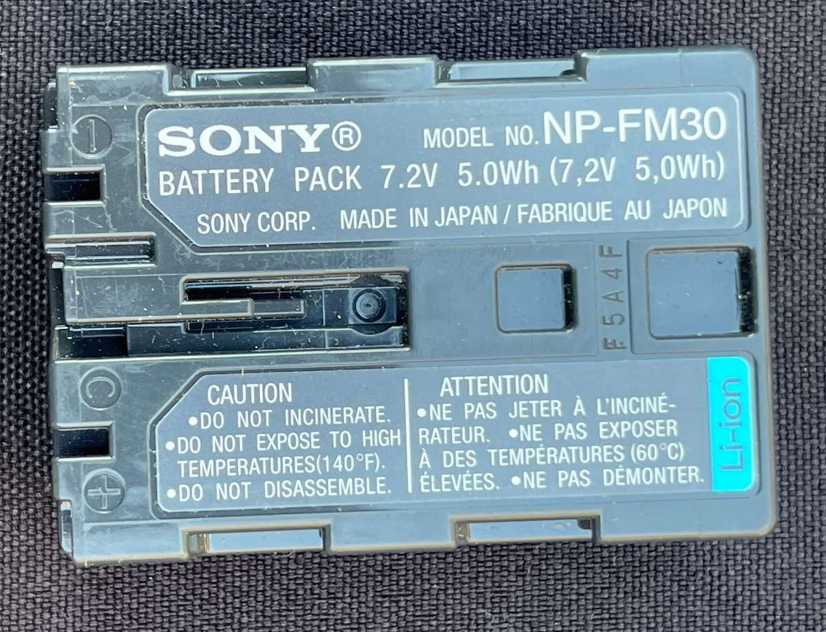 SONY video Hi8 Camcorder. Not tested, no charger, in good condition.