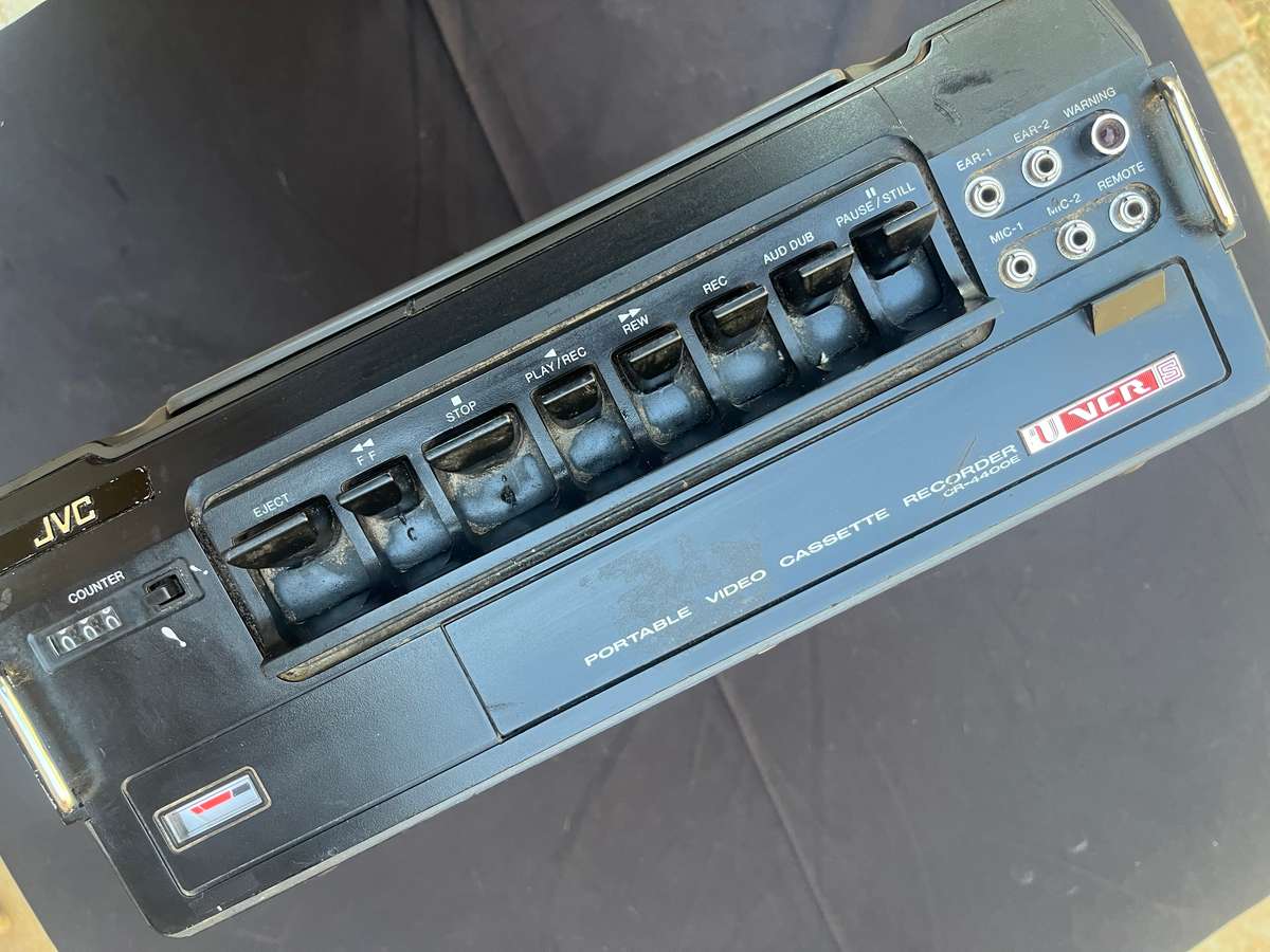 JVC PORTABLE VCR RECORDER. NOT TESTED.