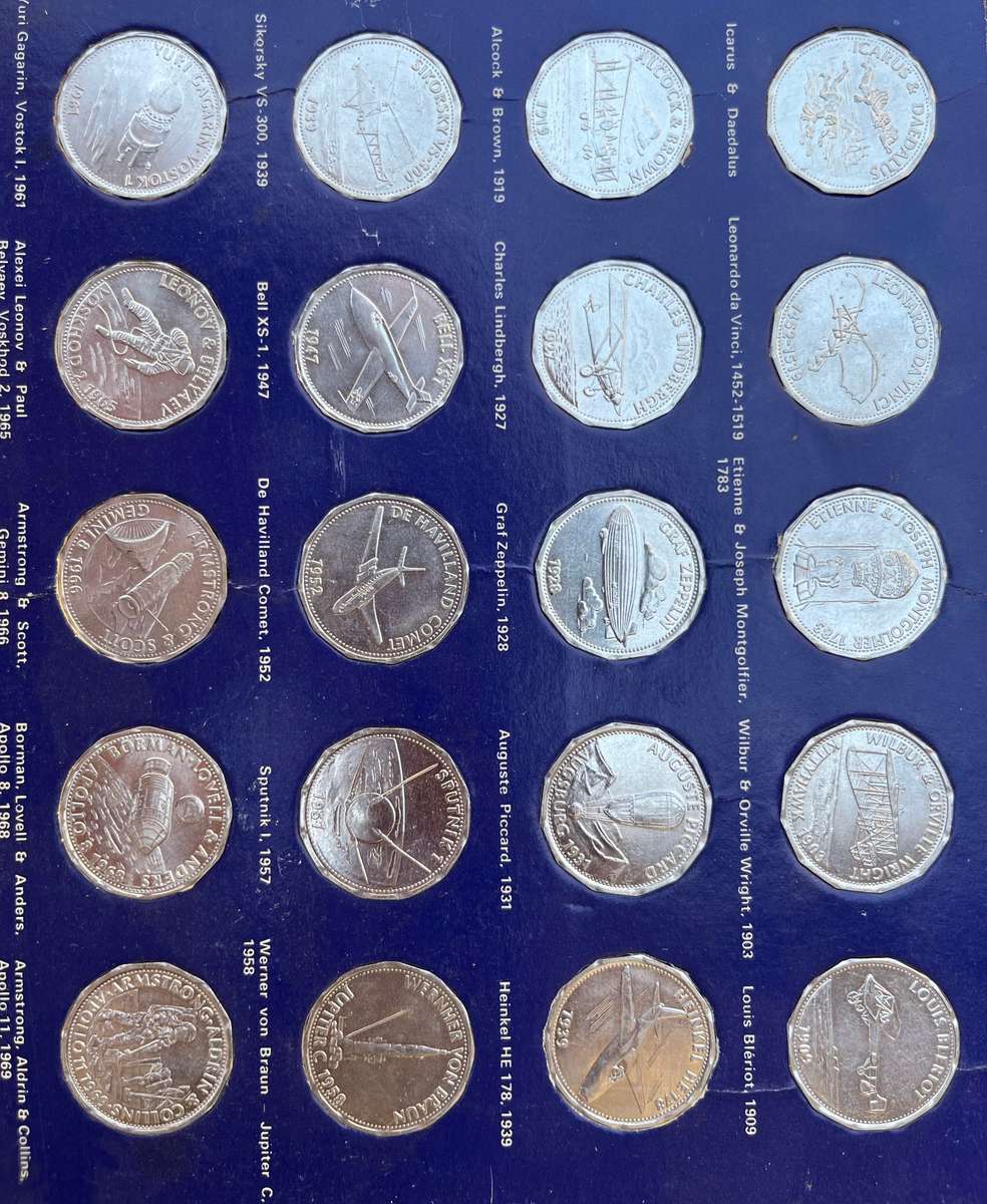 MAN IN FLIGHT. Shell collectable