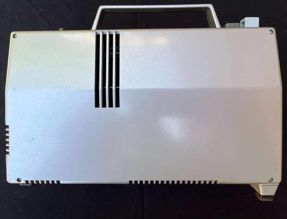 Rollei P8 SN Film projector. NOT TESTED, NO POWER CABLE.