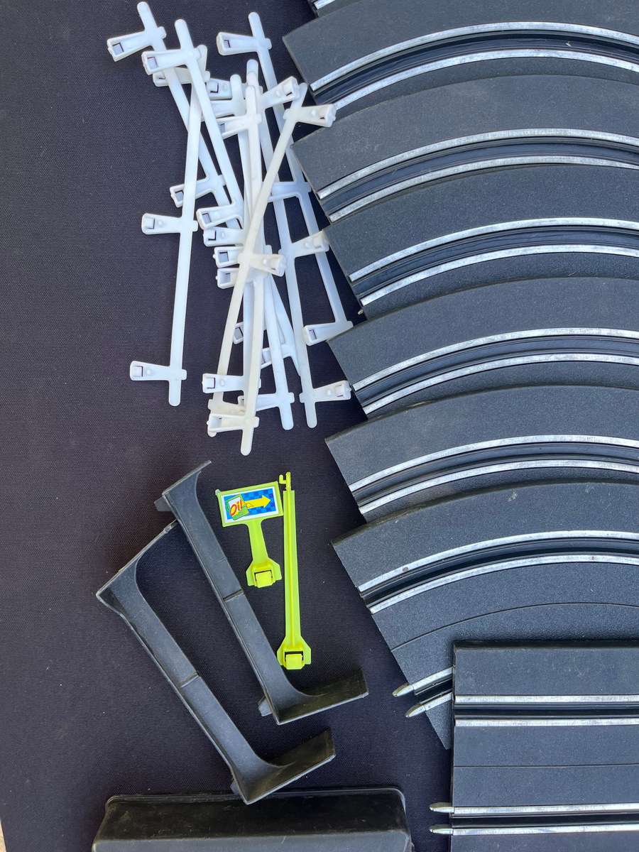 Slot cars and tracks