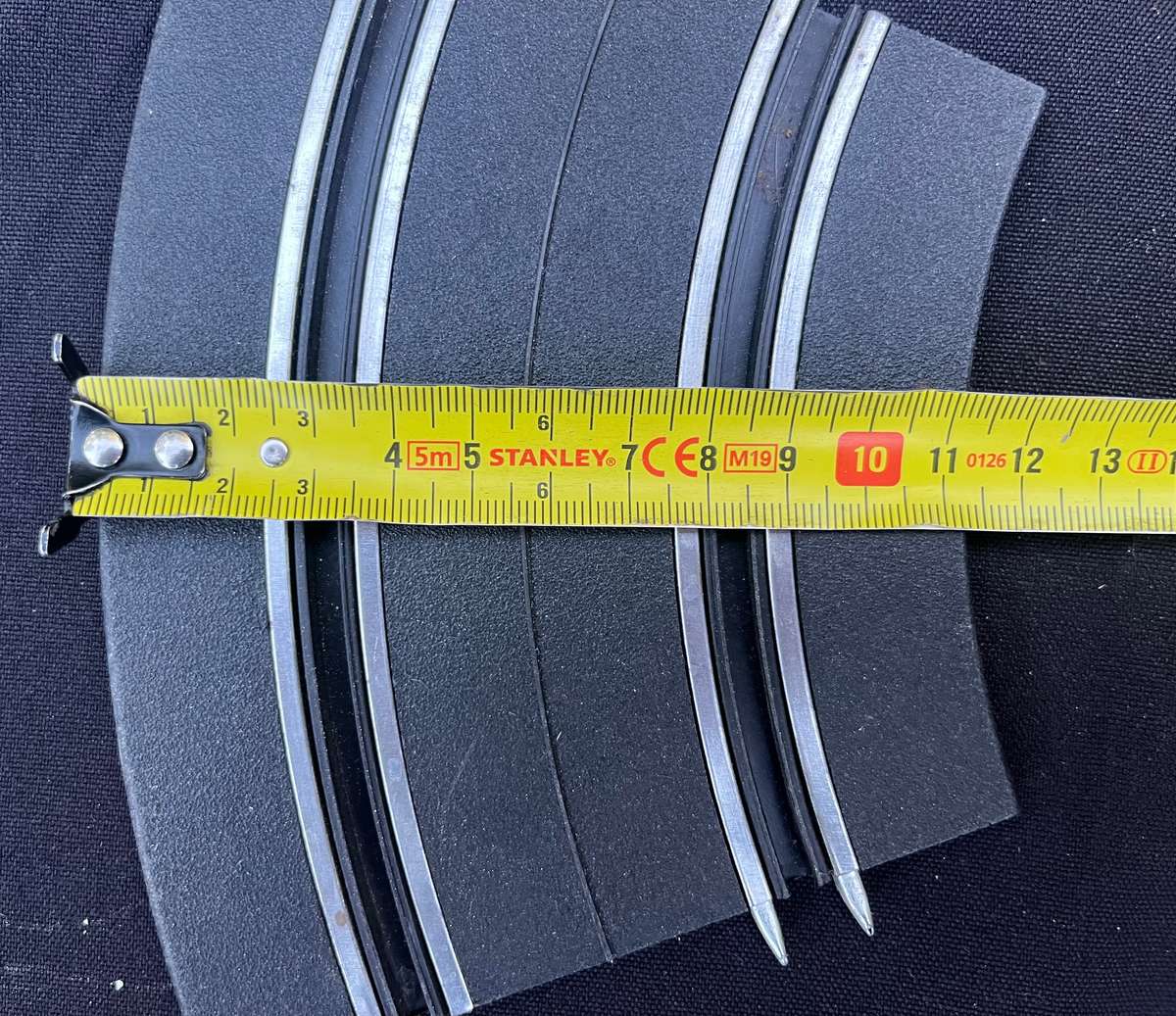 Slot cars and tracks