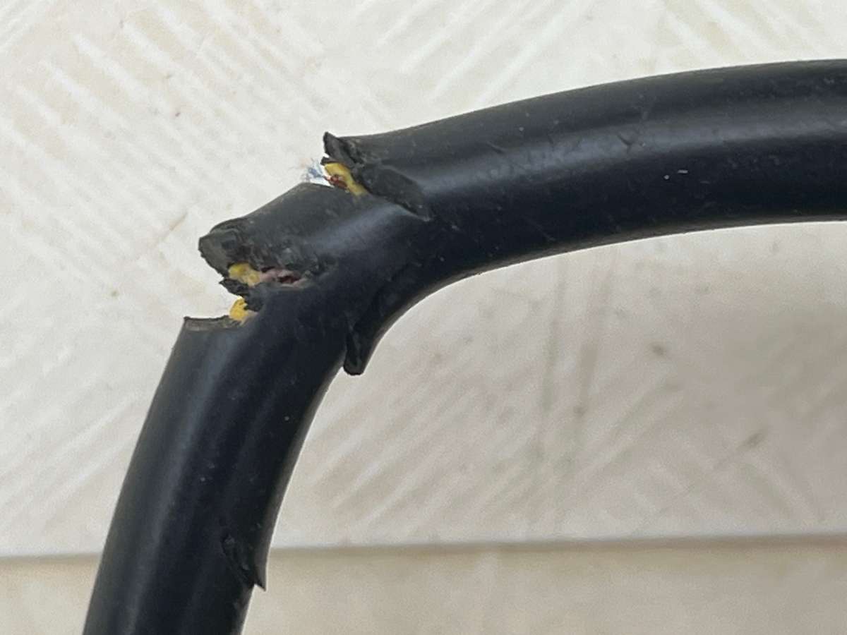 CANON UC3000 8mm video camera. NOT TESTED