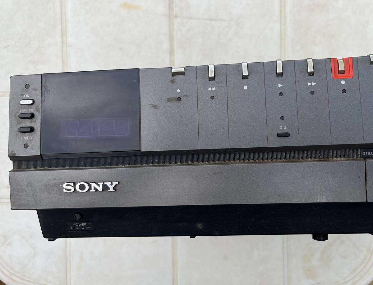 SONY BETAMAX Video Cassette Recorder