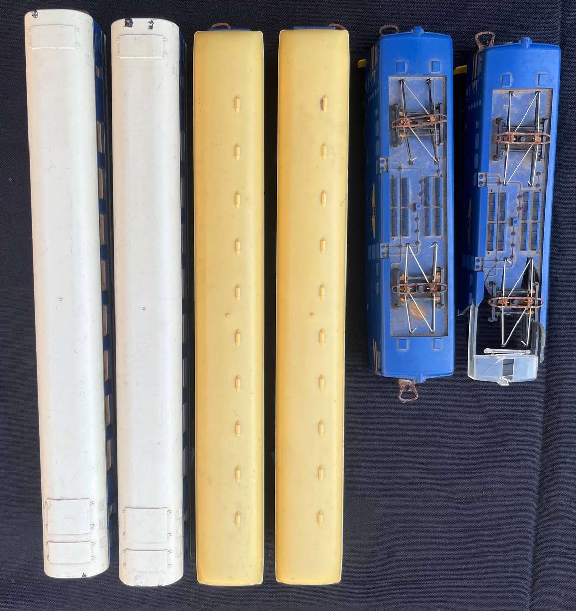 LIMA Rolling stock. Locos not working.