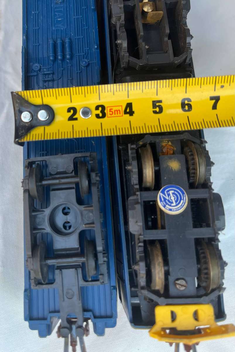 LIMA Rolling stock. Locos not working.