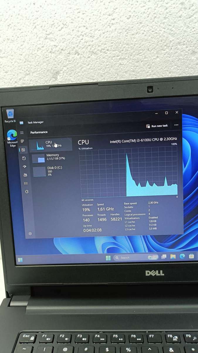 Dell core i3 6th generation Laptop