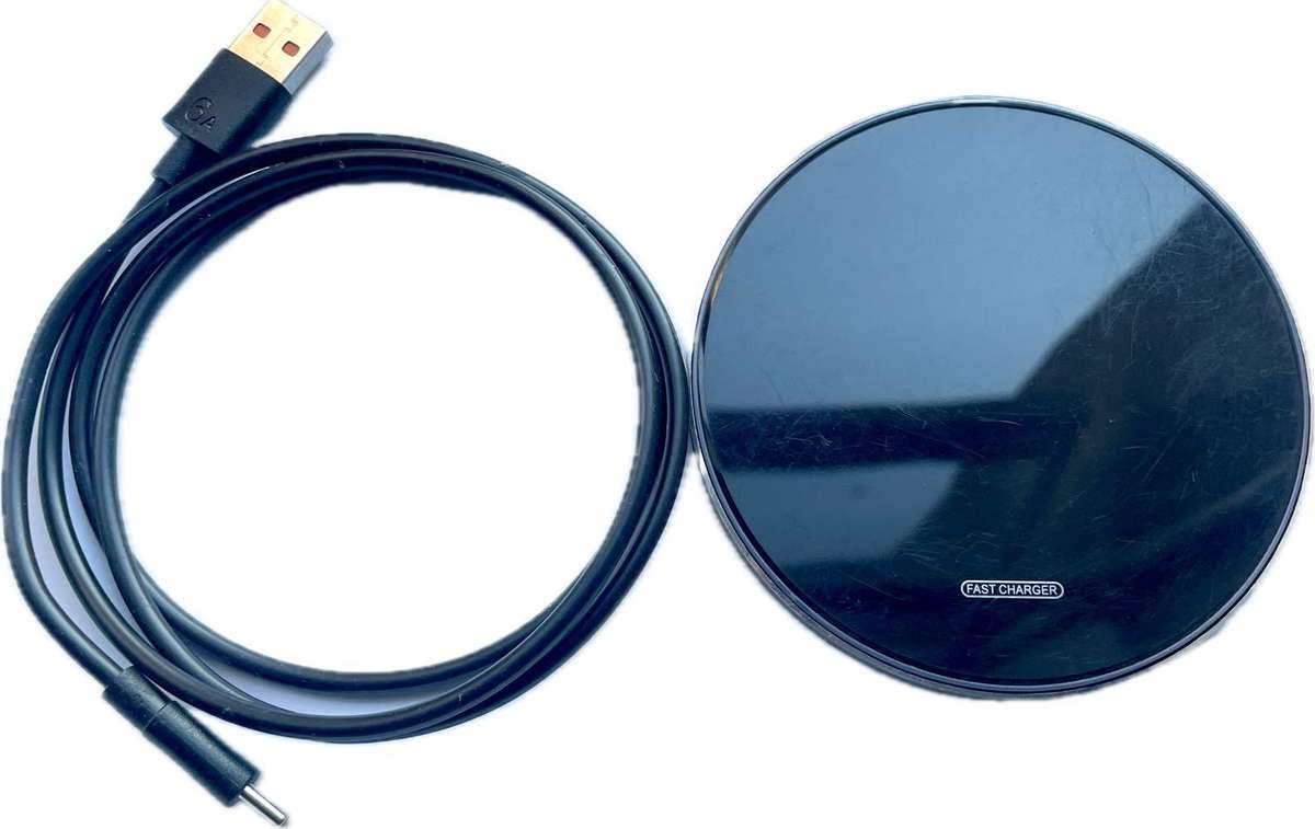 Fast Charging Wireless Charger - Black