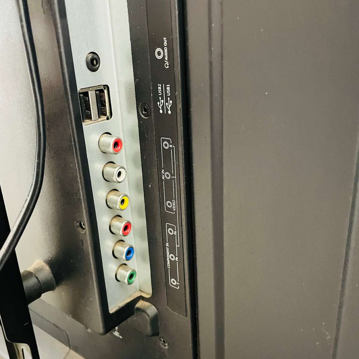 Hisense 42 inch plasma TV (( Non Smart TV ))