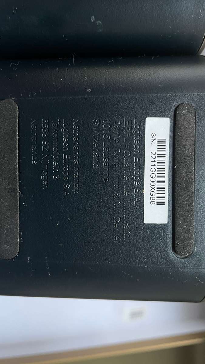 Logitech Z150 Compact Multimedia Stereo Speakers, Integrated Controls,6W ( Great condition )