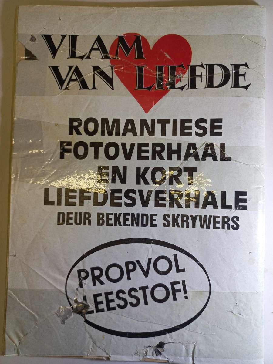 Mixed lot photo story books ( 4 issues )