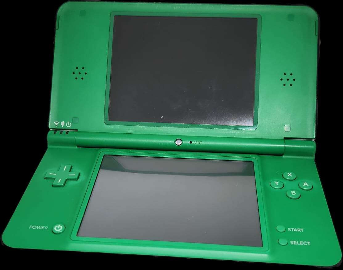 Nintendo DSi XL - With New Super Mario Bros. DS Game