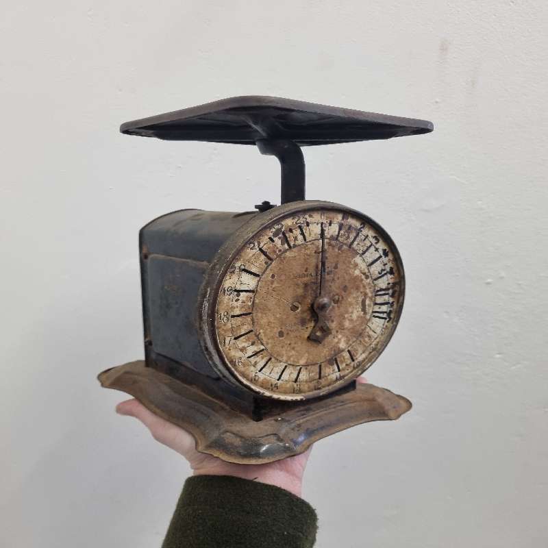Vintage Metal Scale