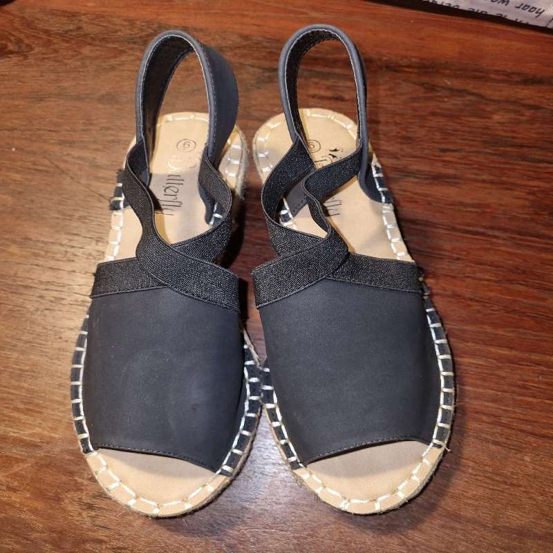 Black wedges - Size 6 - Never worn