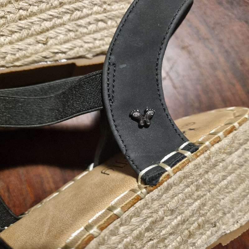 Black wedges - Size 6 - Never worn