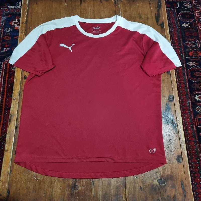 Puma T-Shirt - Size L
