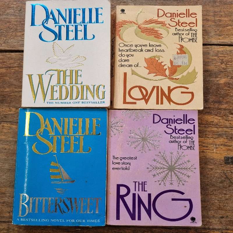 4 x Danielle Steel books
