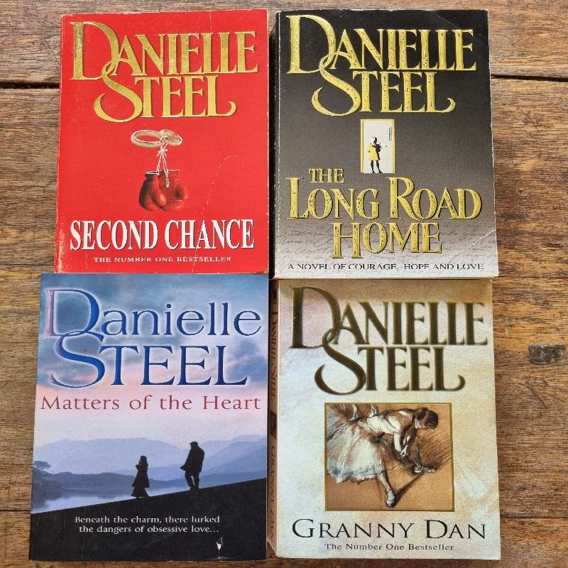 4 x Danielle Steel books