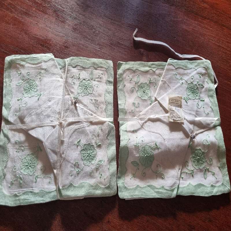 2 Sets of 4 Vintage Hand Embroidered Fabric Napkins - Brand New  - Made in Madeira - Beautiful!!