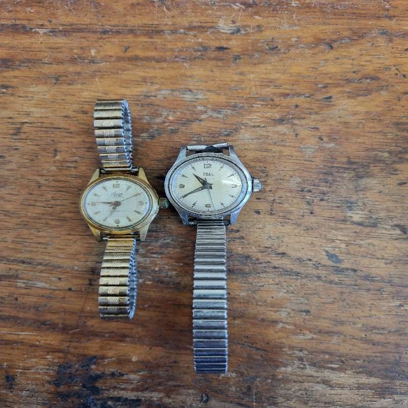 2 x Vintage Watches - Avia 17 Jewels Automatic Swiss & Ebel watch - Selling as is