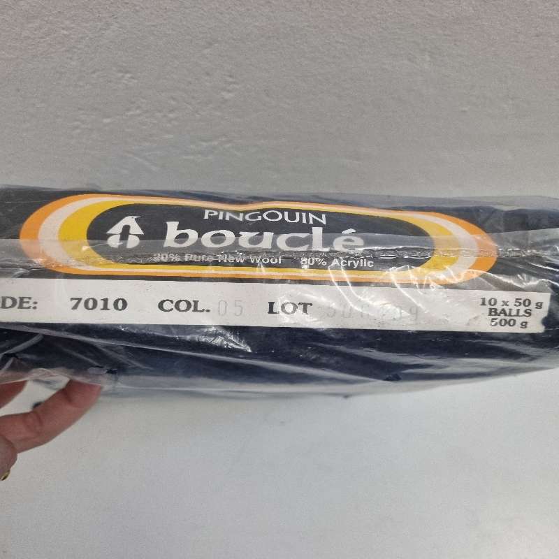 Pingouin Boucle 10 x 50g balls - Wool