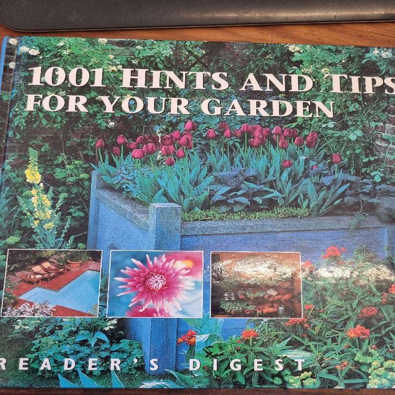 1001 Hint and Tips for Your Garden - Large Heavy book