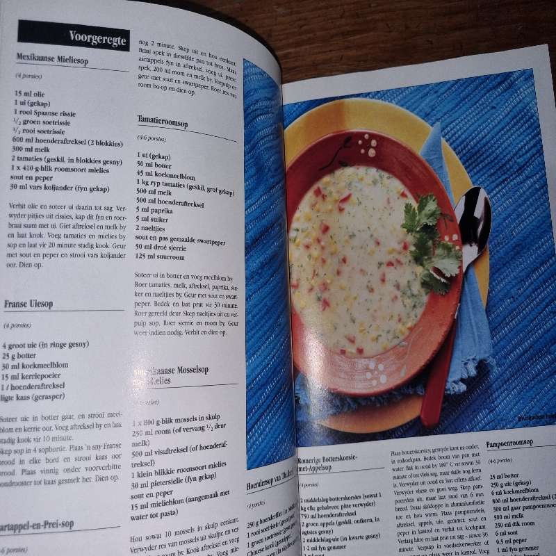 Kookkuns A La Wereld - Rooi Rose se uitsoekresepte van oraloor