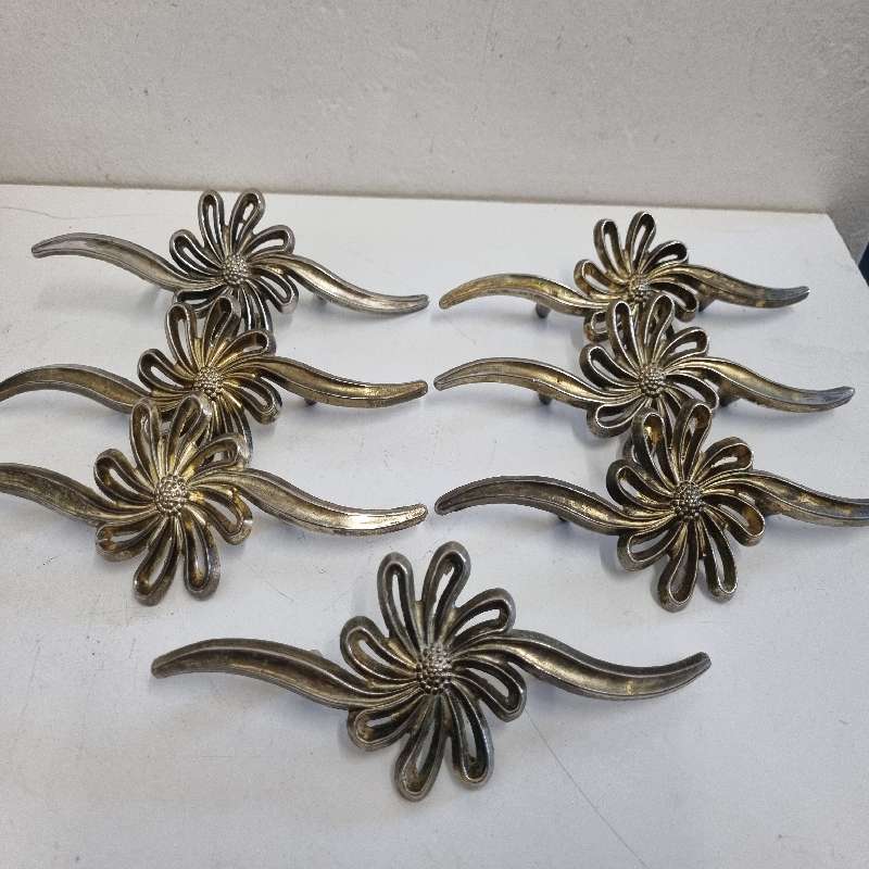7 x Large Vintage Metal Handles