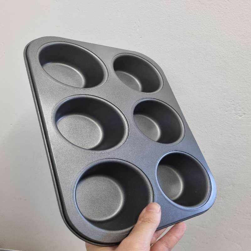 3 x Bakeware - Muffin pans & Bread pan