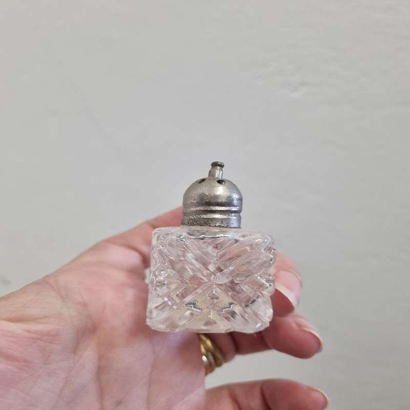 6 x Vintage Cut Glass Salt / Pepper pots - Made in Japan