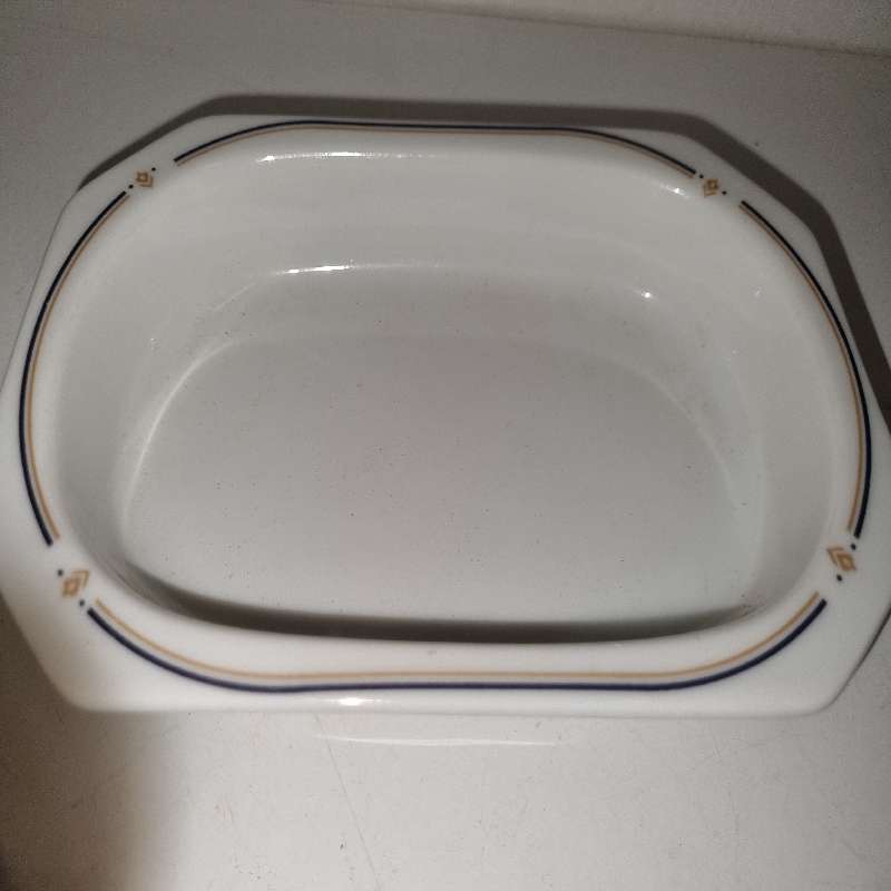 Vintage SAA / SAL small serving dish - 16cm x 11cm - South African Airways