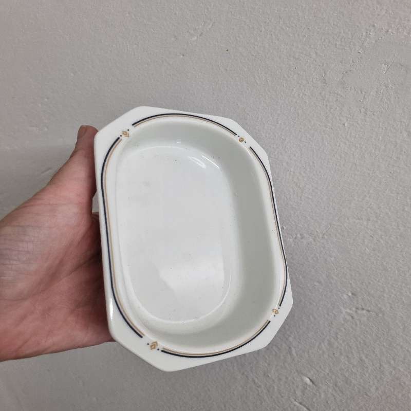 Vintage SAA / SAL small serving dish - 16cm x 11cm - South African Airways