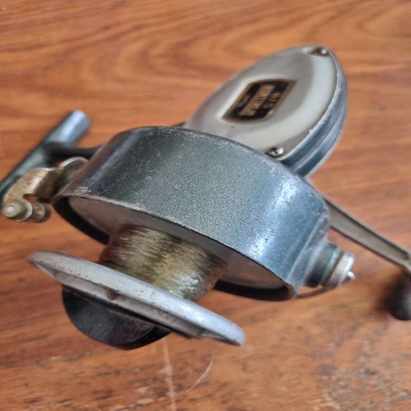 Vintage Coffee Grinder Fishing Reel - Point Sportsman 570