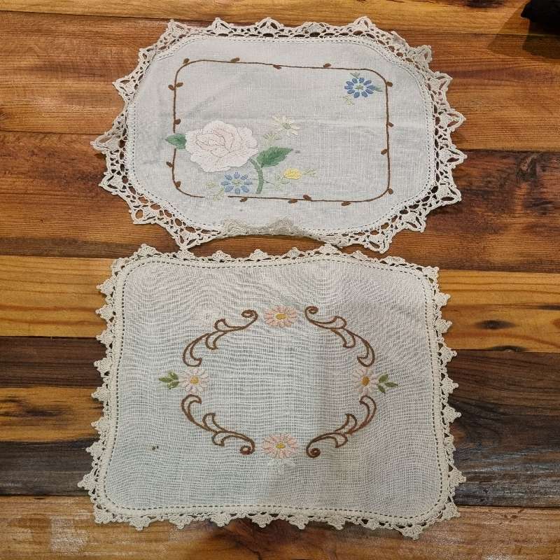 2 x Small Vintage Embroidered Cloth / Doilies