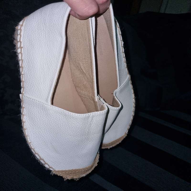 White Woolworths shoes - Size 7 - Perfect condition