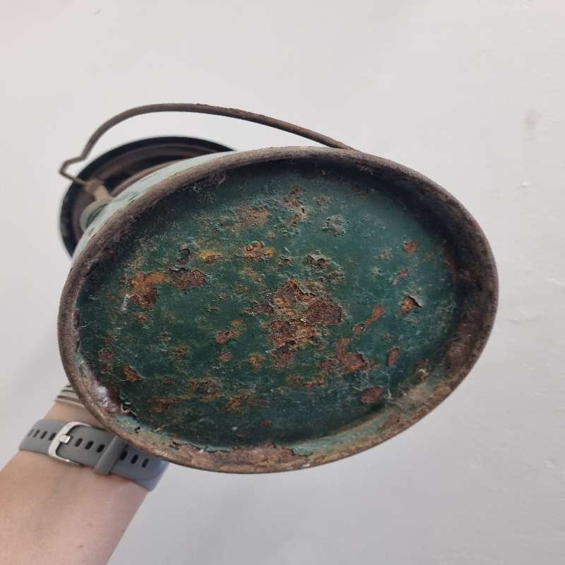 Vintage Coleman Lantern - Model 231 - No glass - See pictures.  What you see is what you get