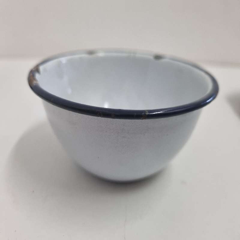 Small vintage enamel bowl